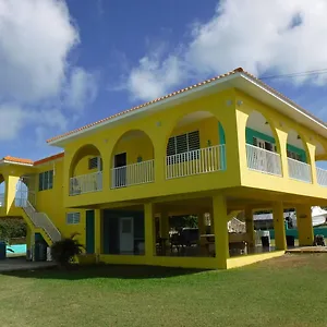 La Casona Beach House Apartment